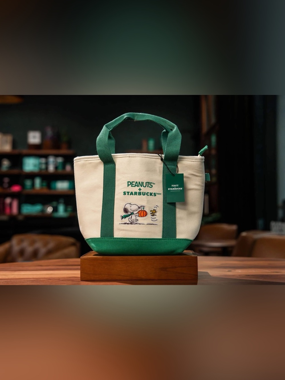Starbucks x Peanuts Great Pumpkin Exclusive Tote Bag NWT